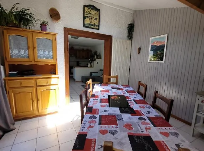 Eslias * Viella (Hautes-Pyrenees)